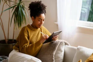 Leia mais sobre o artigo Tablet para Estudar Medicina: Benefícios e como escolher